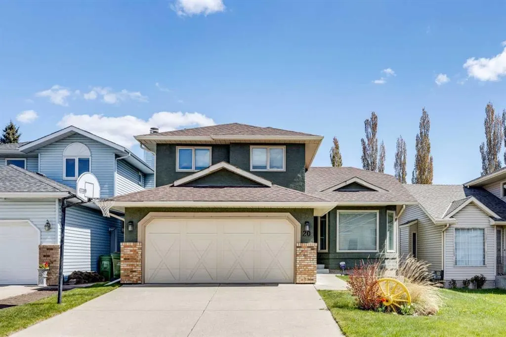 20 MacEwan Ridge View NW