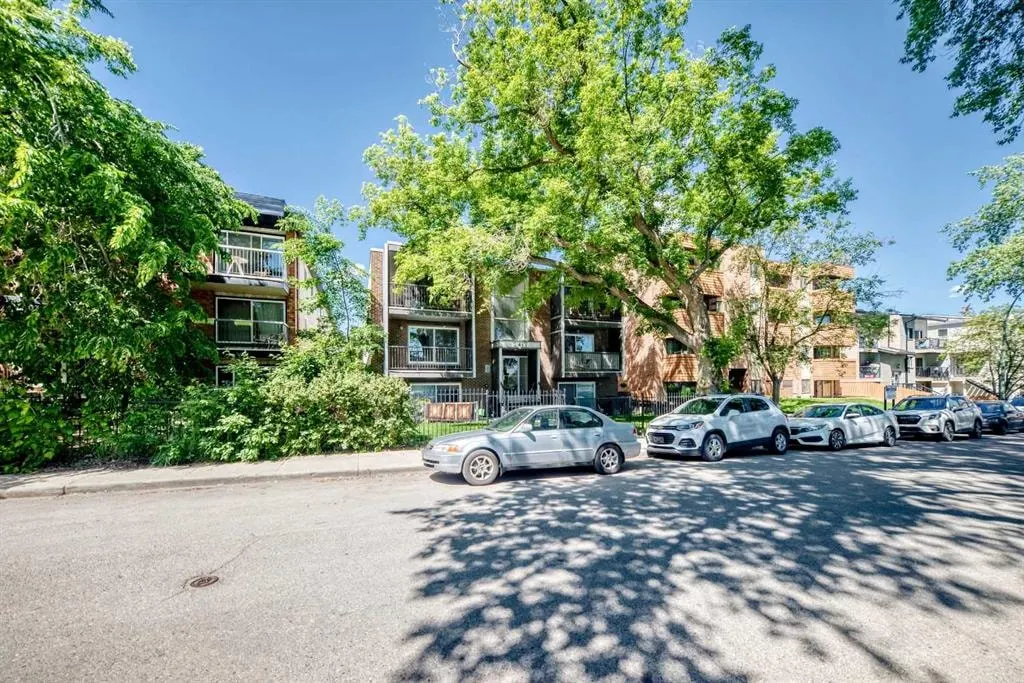 2417 17 Street SW #206