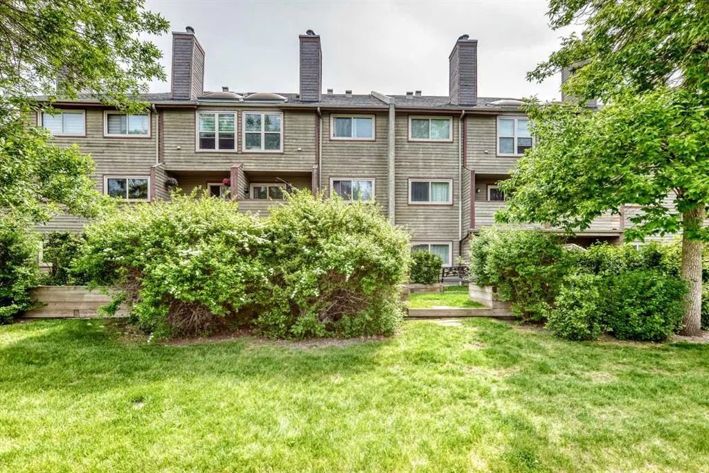 2218 30 Street SW #101
