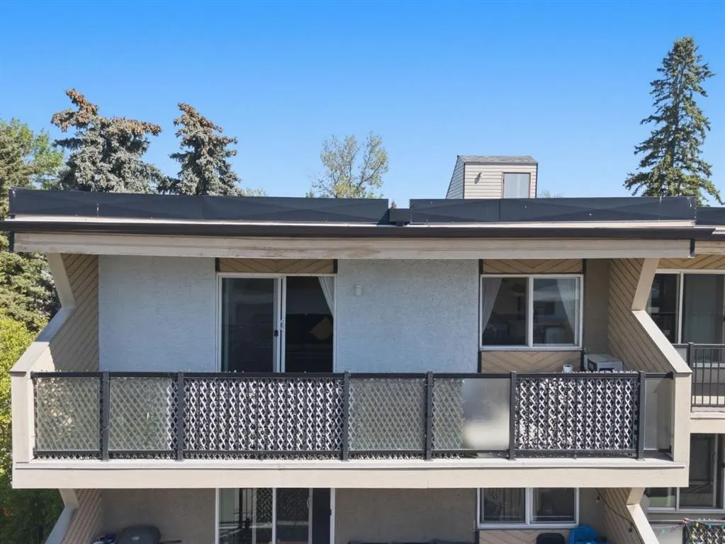 617 56 Avenue SW #401