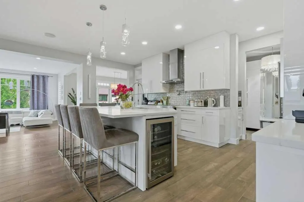 73 Westpark Crescent SW