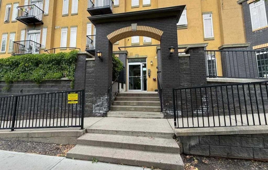 1000 15 Avenue SW #201