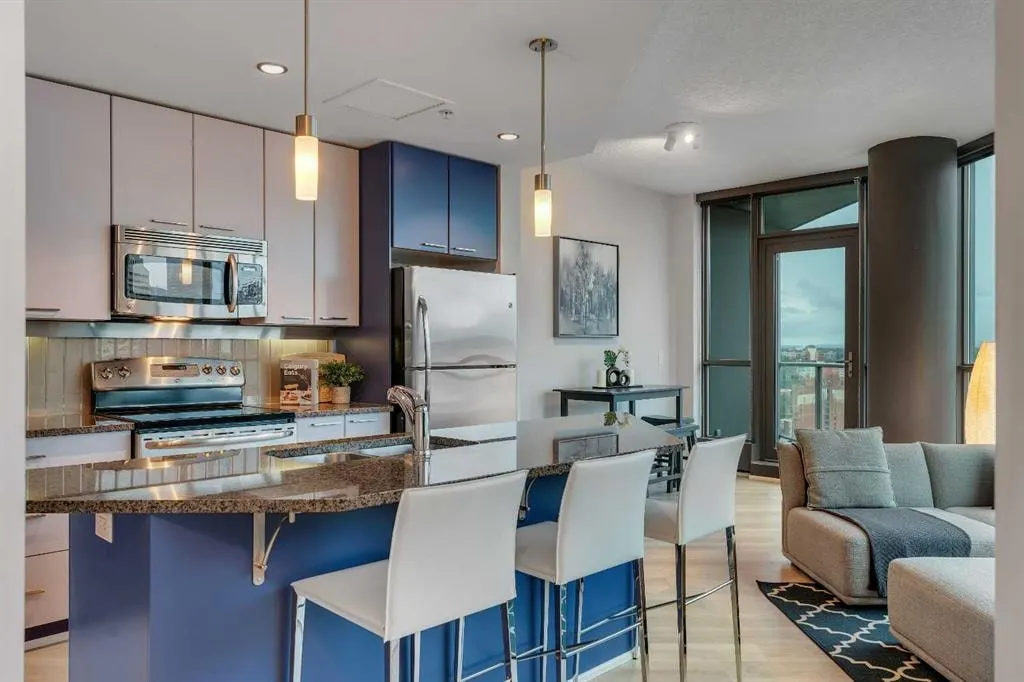 220 12 Avenue SE #2001