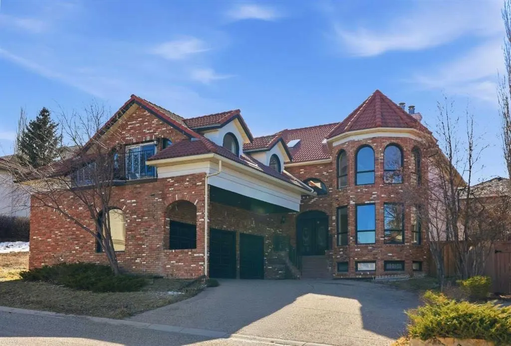 91 Patterson Crescent SW