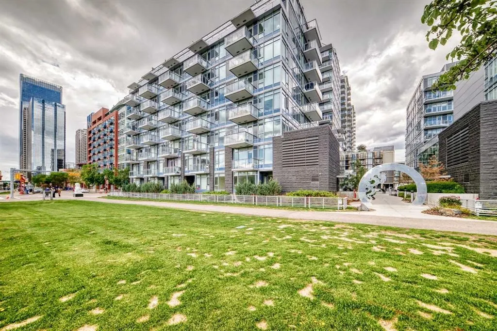 118 Waterfront Court SW #106