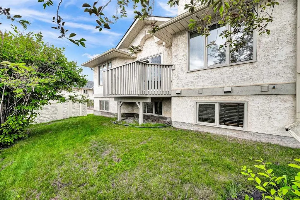 8 Edgepark Villas NW