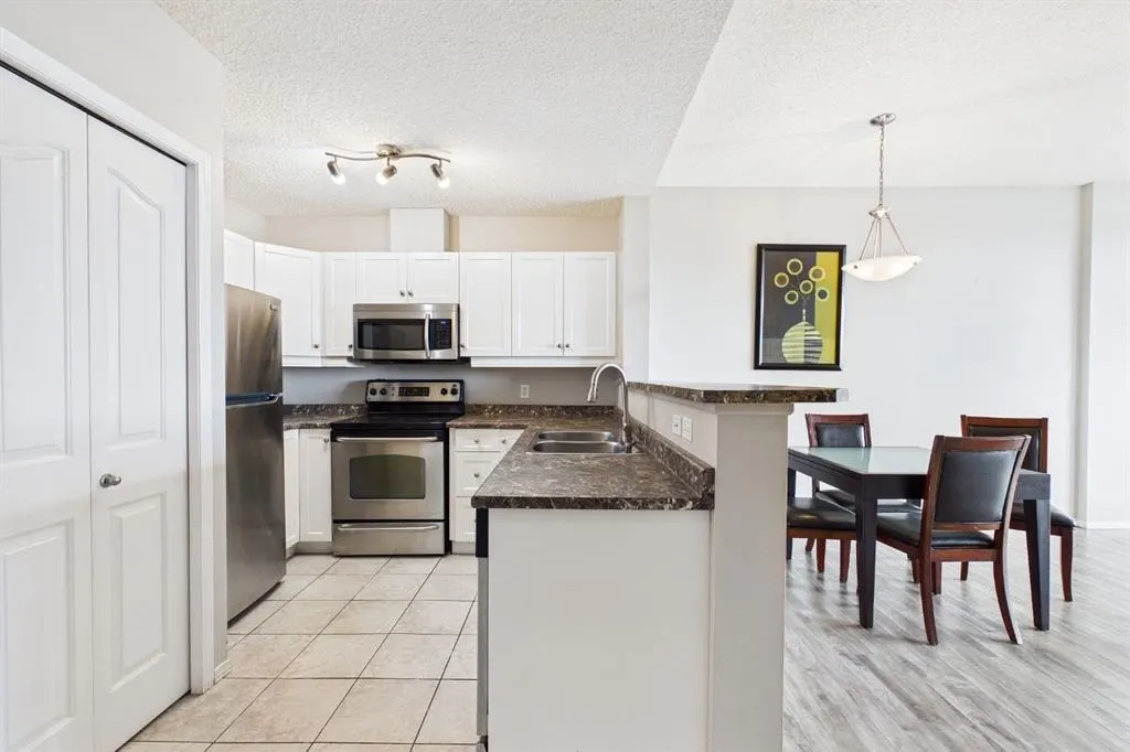 1053 10 Street SW #1005