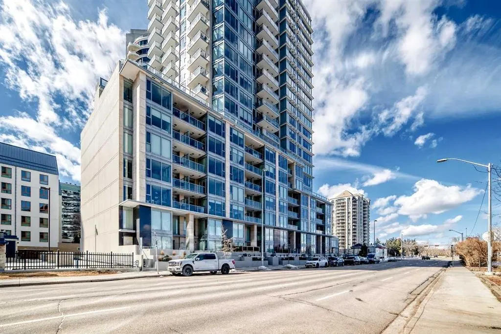 1025 5 Avenue SW #2001