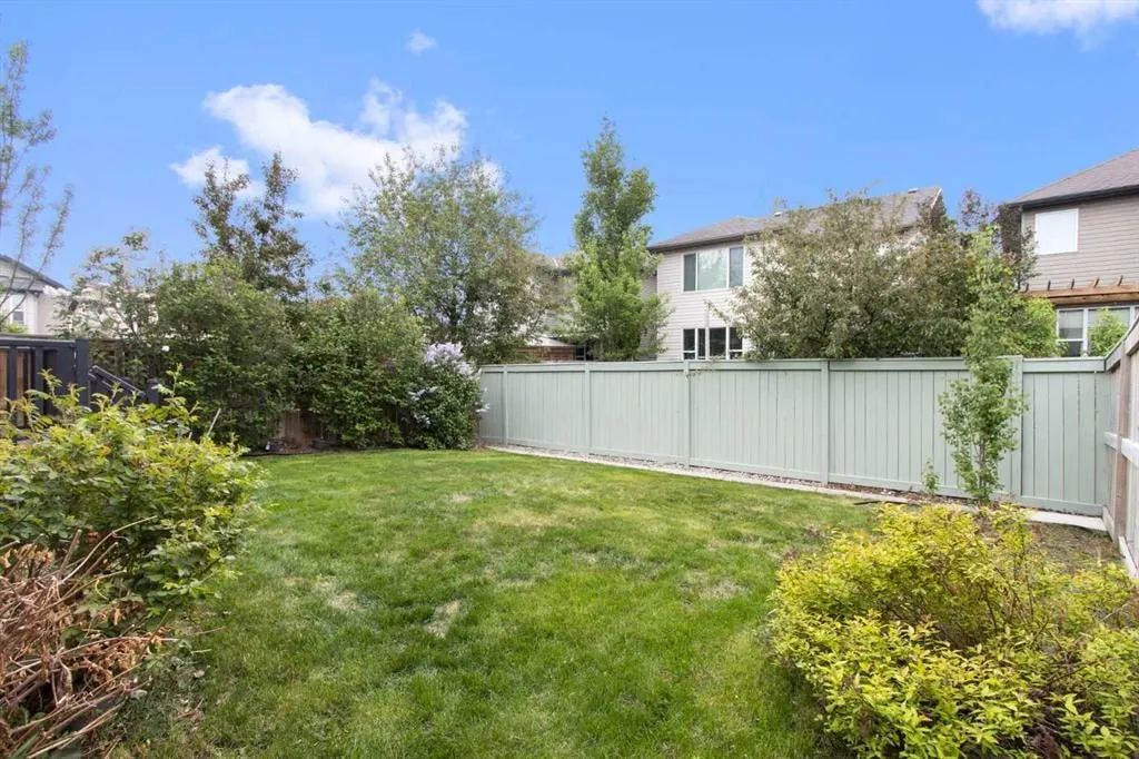 116 Brightoncrest Manor SE
