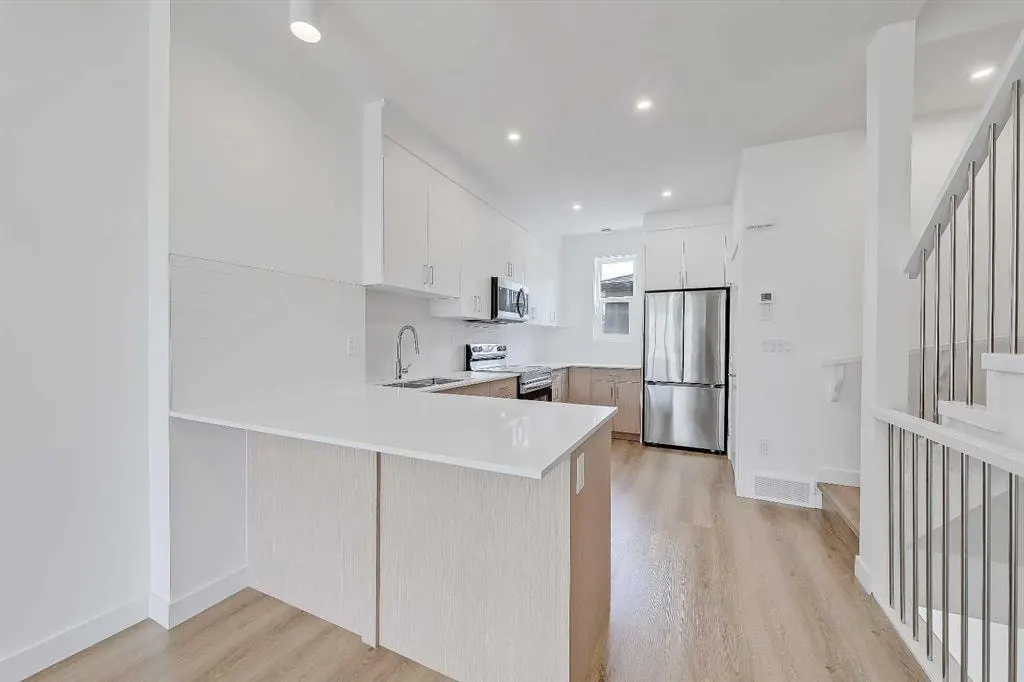 3550 45 Street SW #107