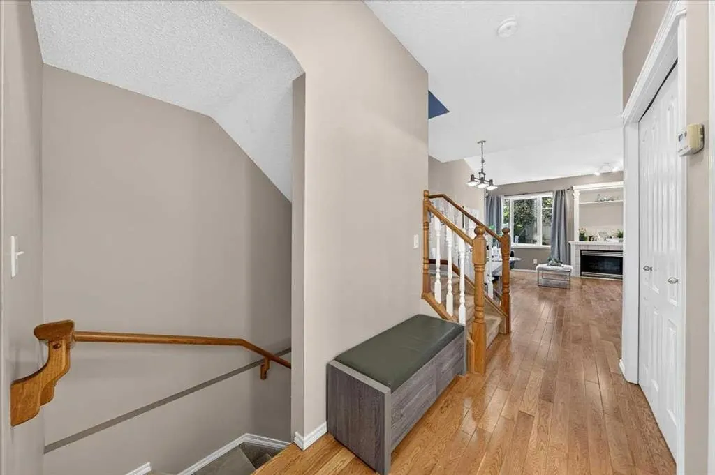 17 Edgeridge Terrace NW