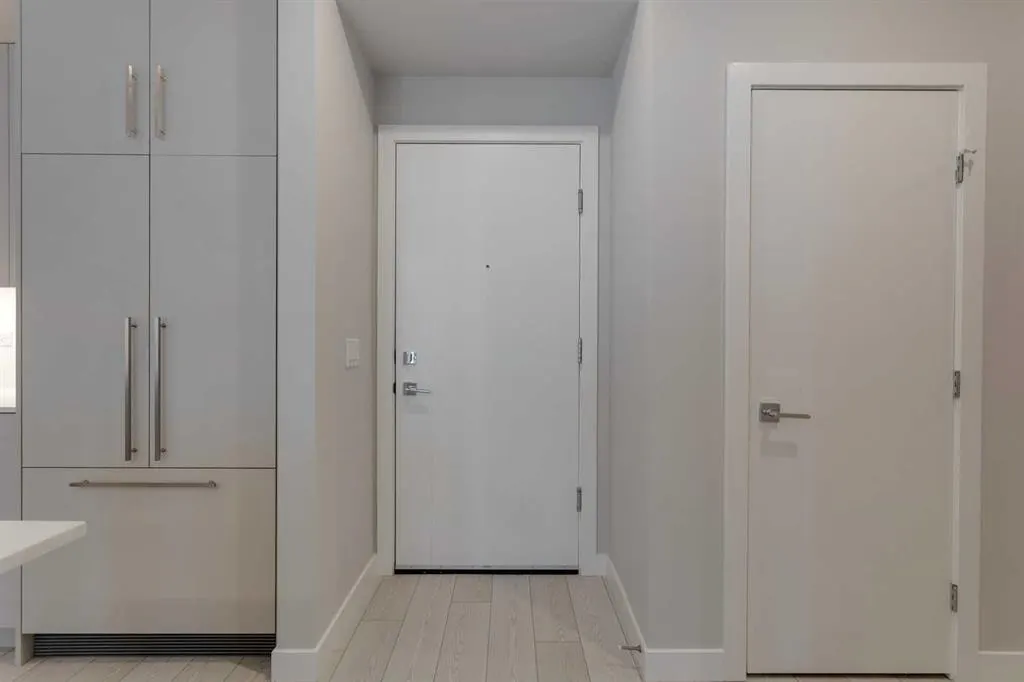 8370 Broadcast Avenue SW #206