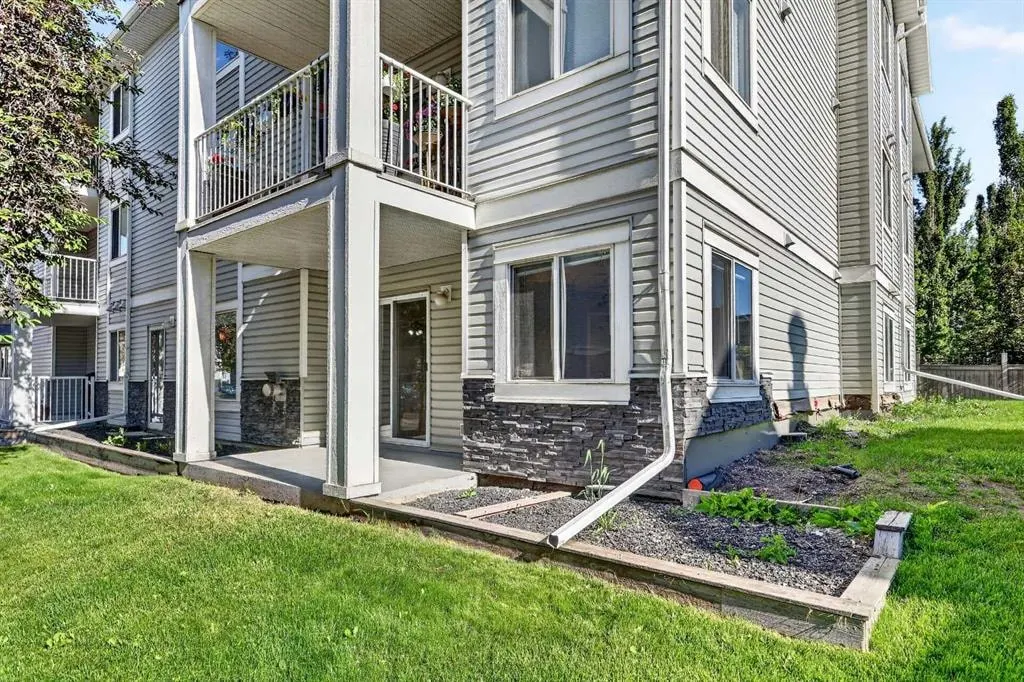 5105 Valleyview Park SE #105