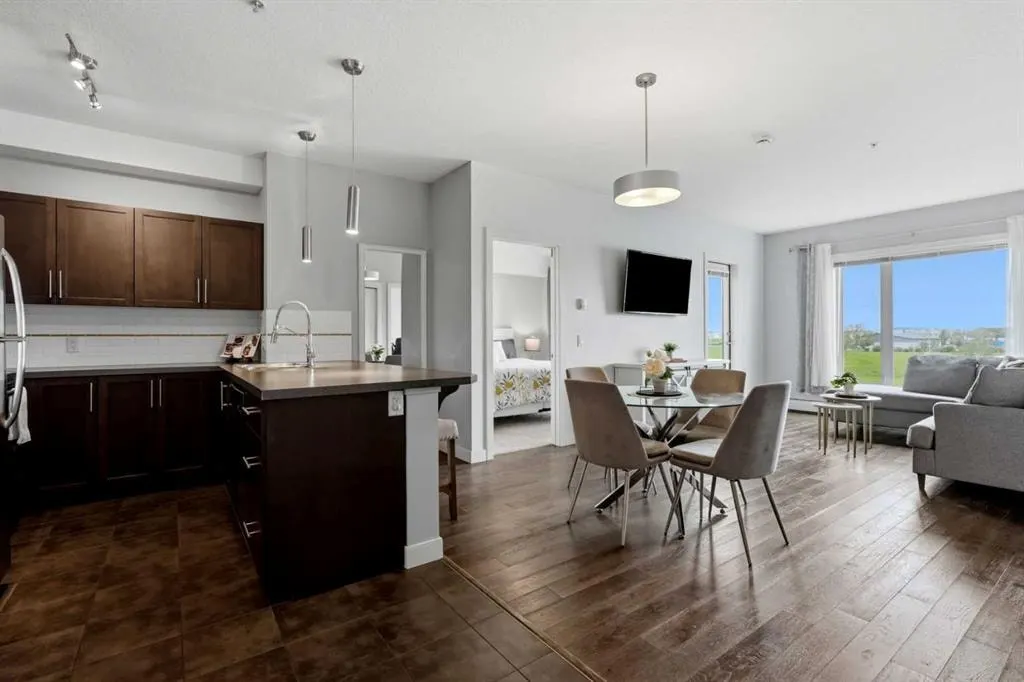 604 East Lake Boulevard NE #2330