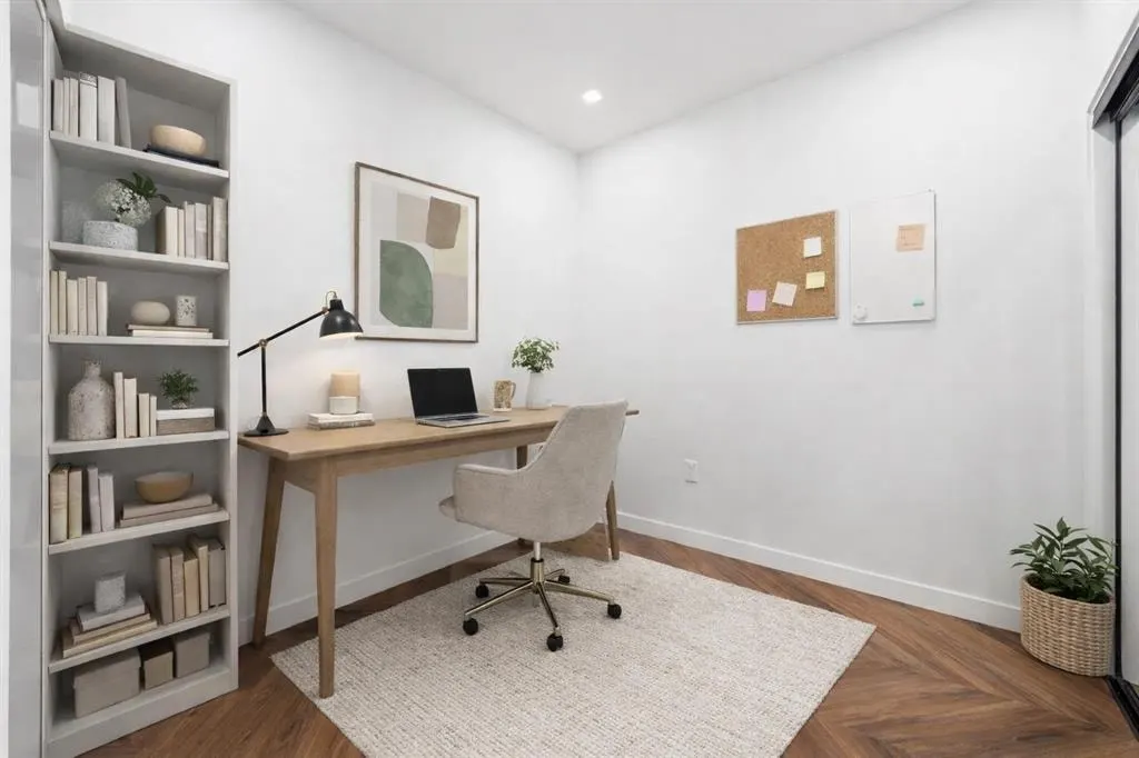 8445 Broadcast Avenue SW #606