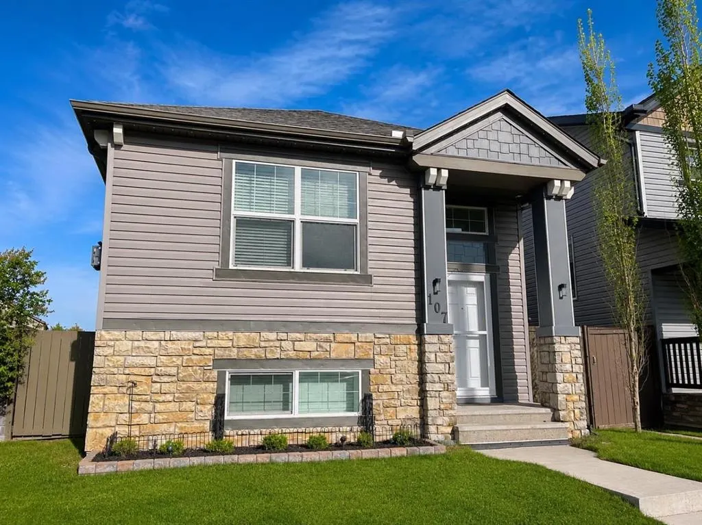 107 Skyview Springs Manor NE