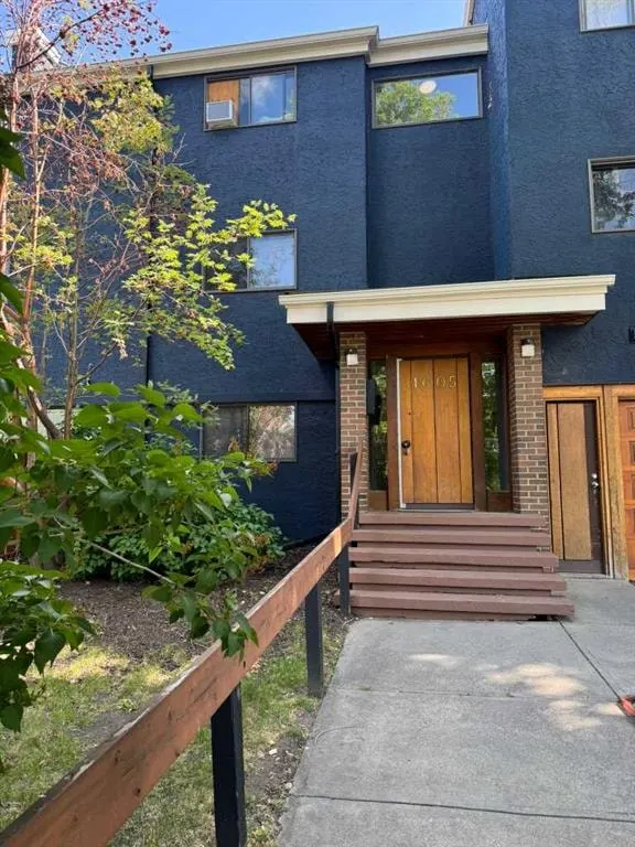 1605 16 Avenue SW #207