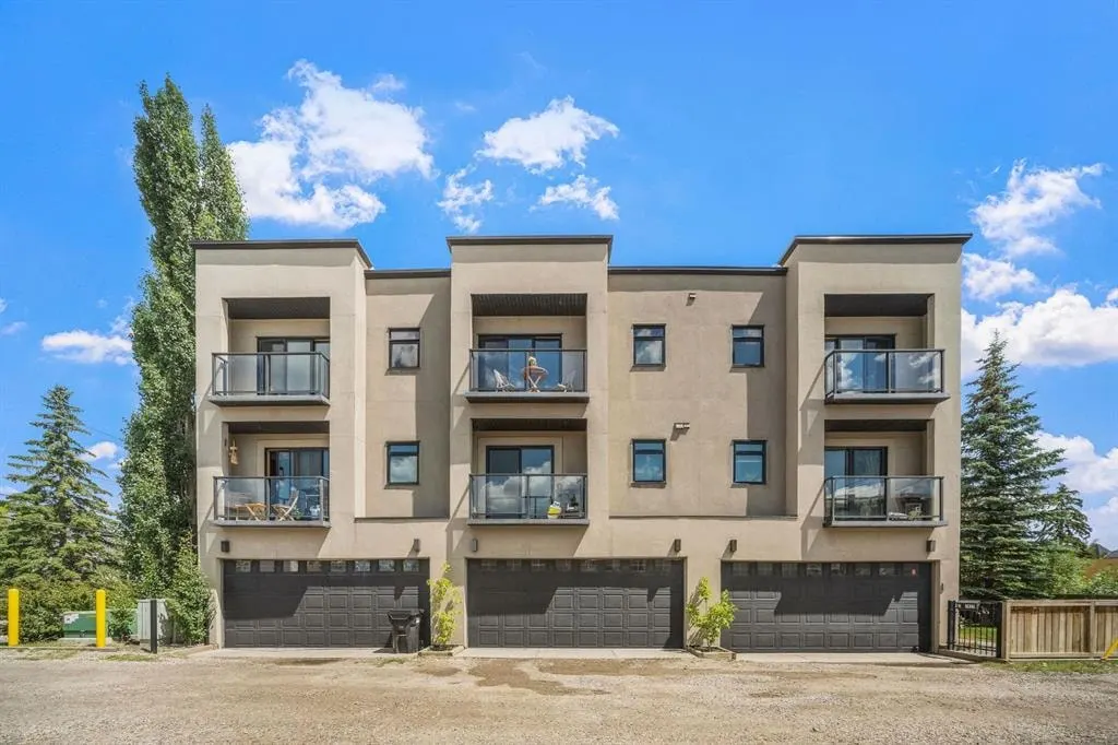 1625 34 Avenue SW #2