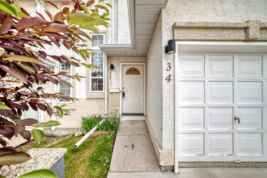 34 Shawinigan Lane SW