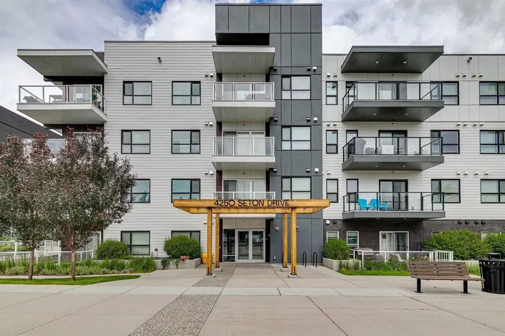 4250 Seton Drive SE #408