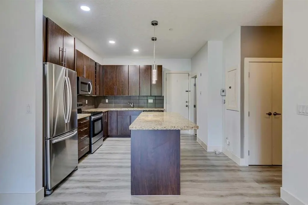 2101 17 Street SW #4