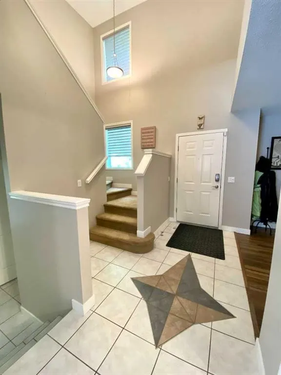 10 Elgin Drive SE