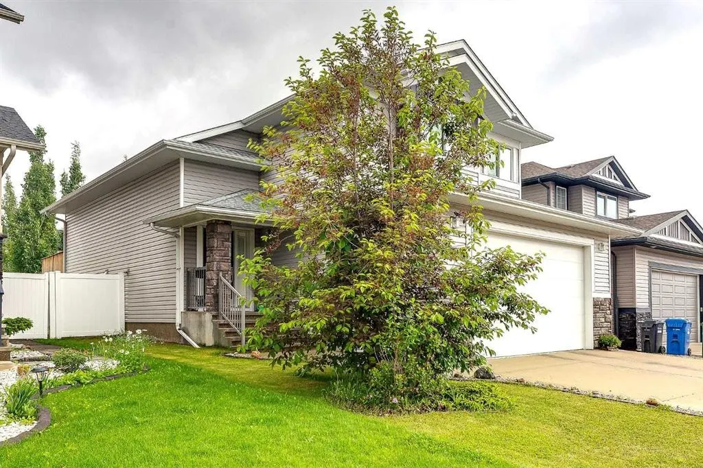 25 Caribou Crescent