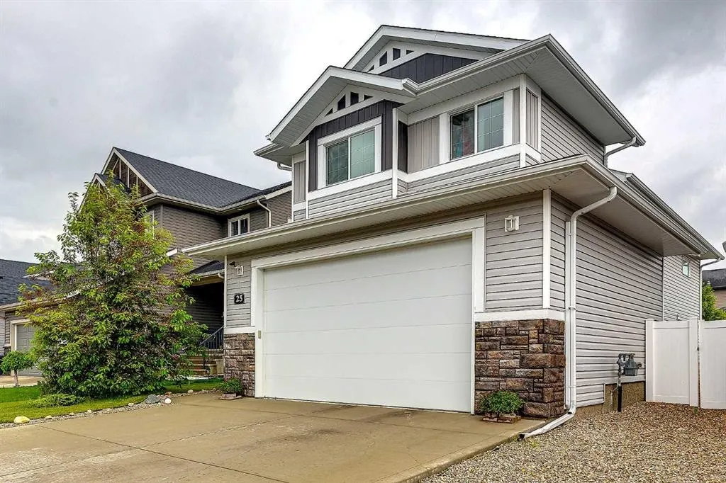 25 Caribou Crescent