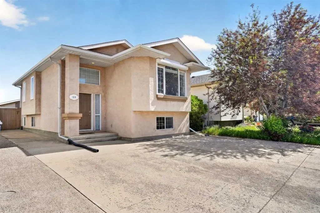 59 Heritage Lane W