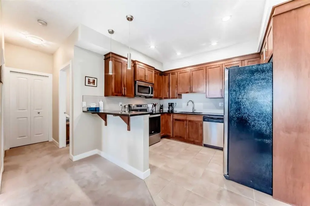 1005A Westmount Drive #115