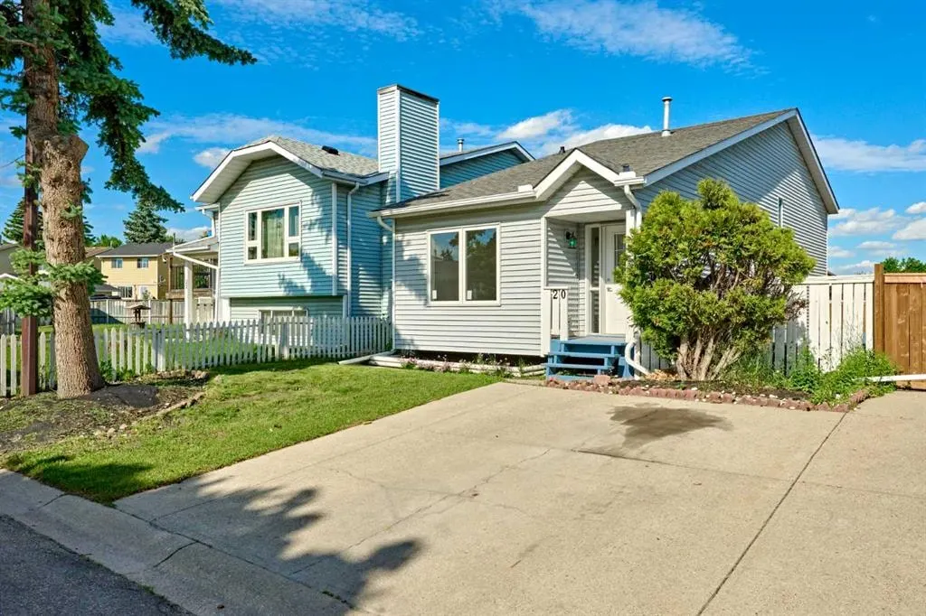 20 Erin Ridge Court SE
