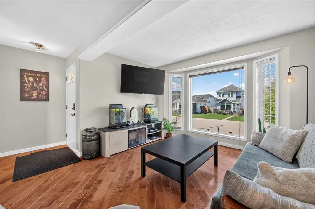 22 Rivercrest Way SE