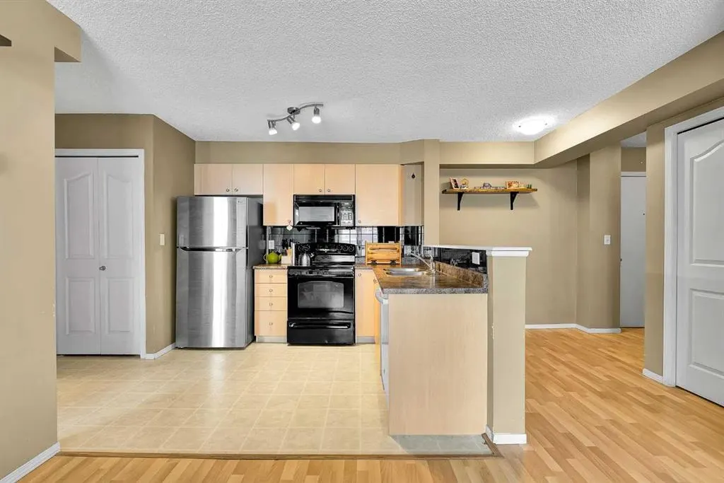 1111 6 Avenue SW #716