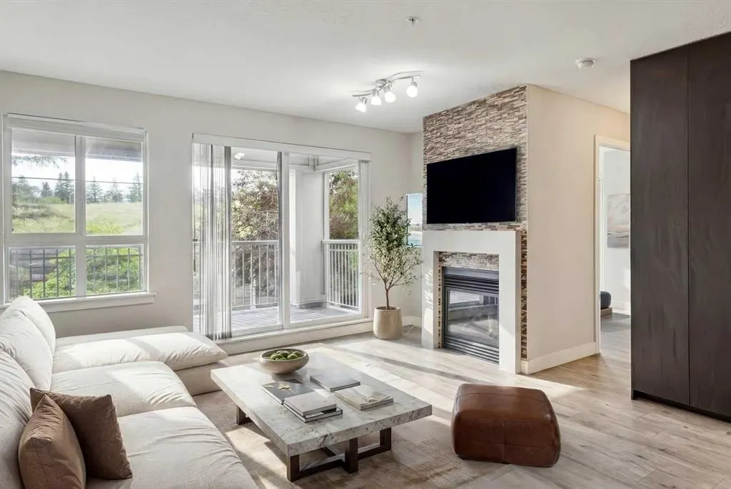 35 Richard Court SW #245