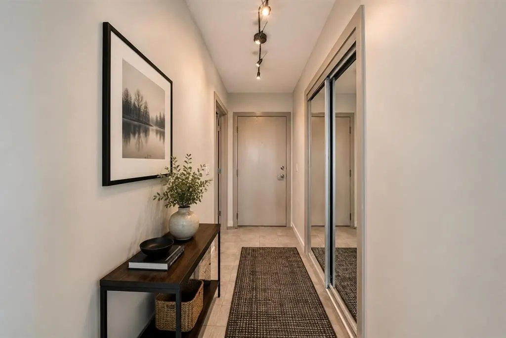 210 15 Avenue SE #1010
