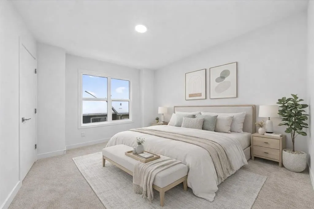 30 Rochester View NW #302