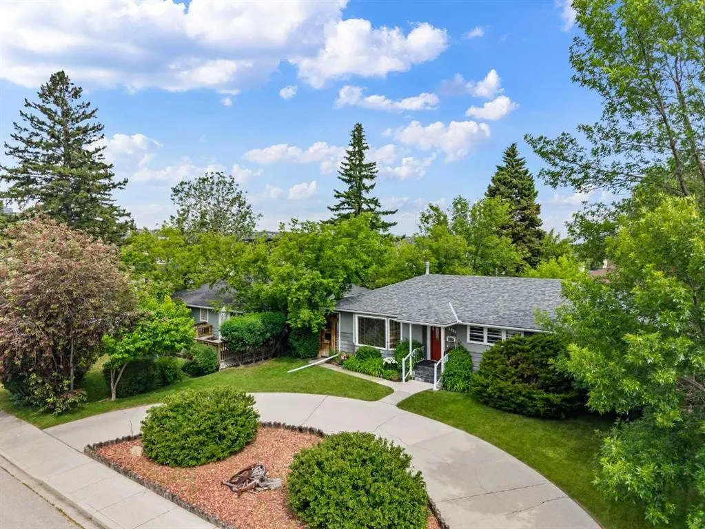 1908 Green Ridge Road SW