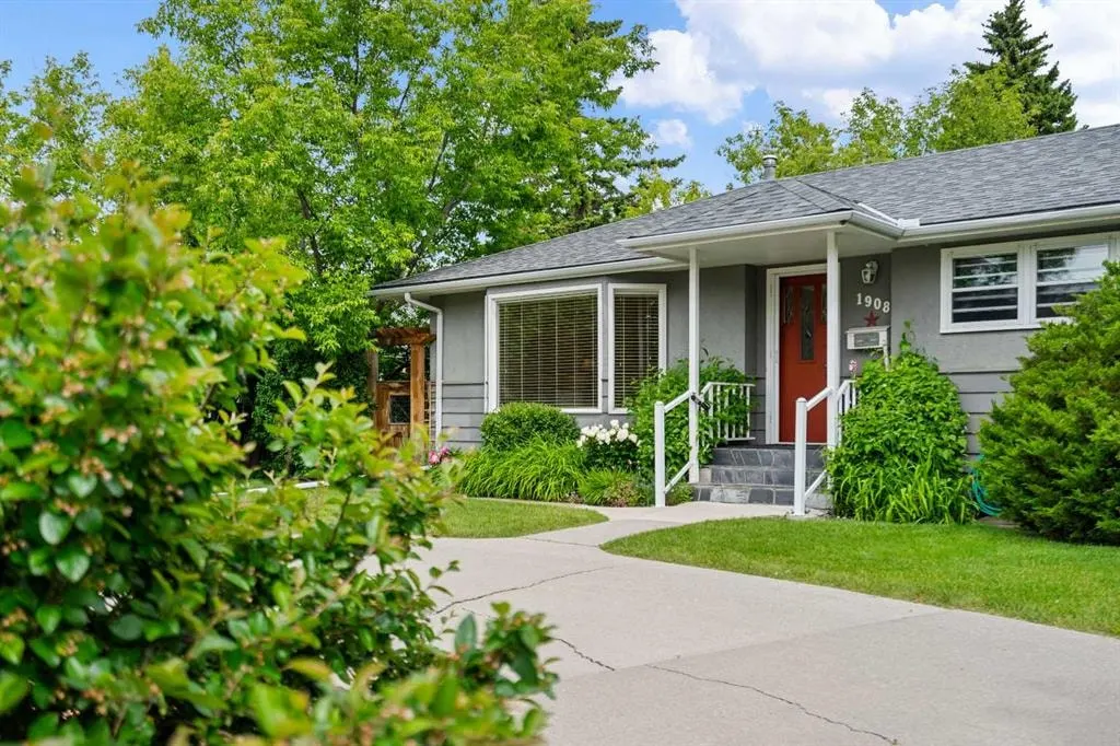1908 Green Ridge Road SW