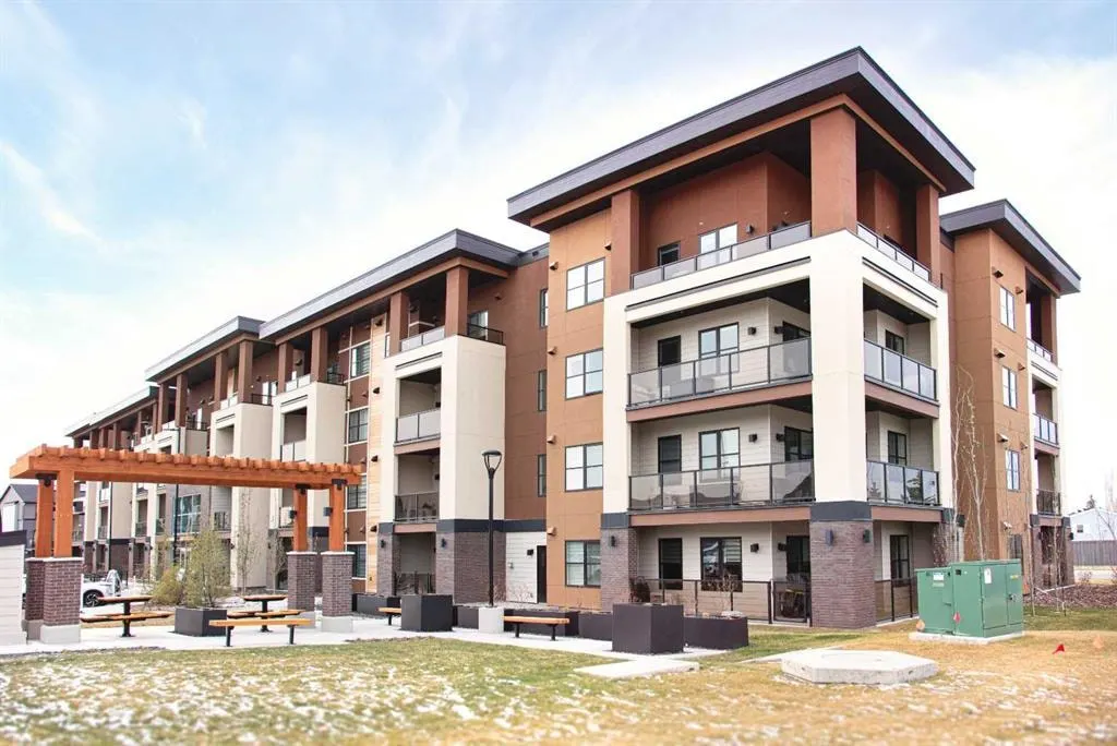 81 Arbour Lake View NW #1416