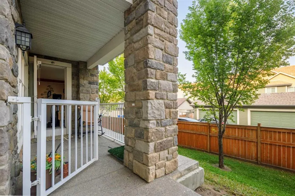 11 Mahogany Row SE #2105