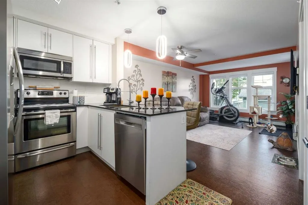 11 Mahogany Row SE #2105