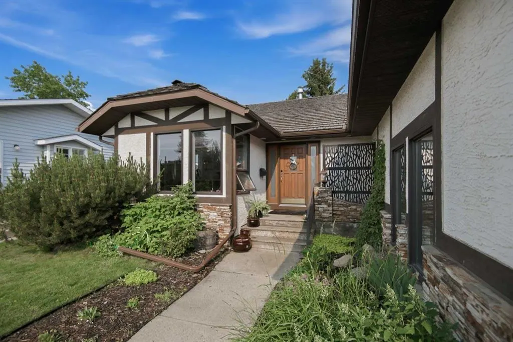50 Rogers Crescent
