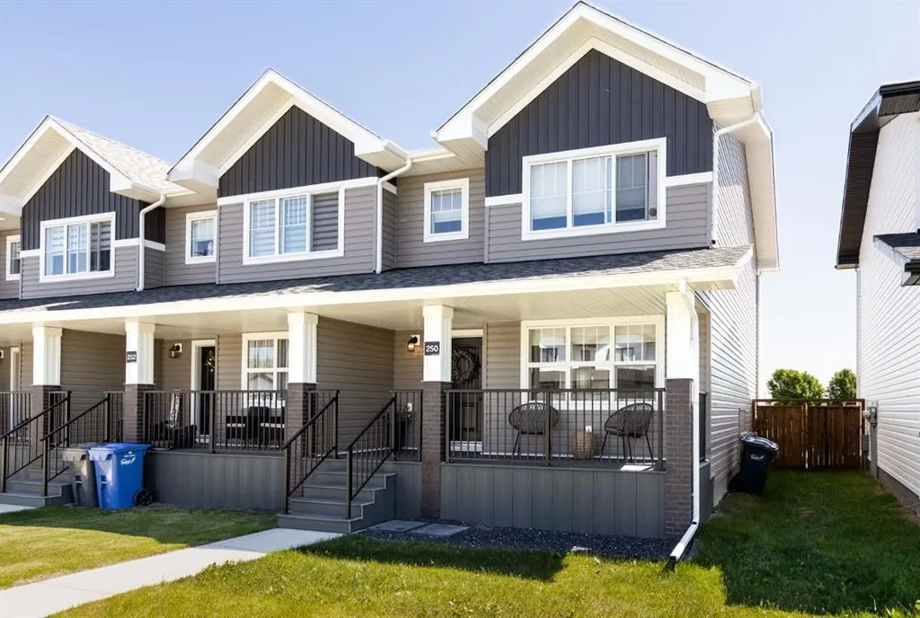 250 Halifax Close