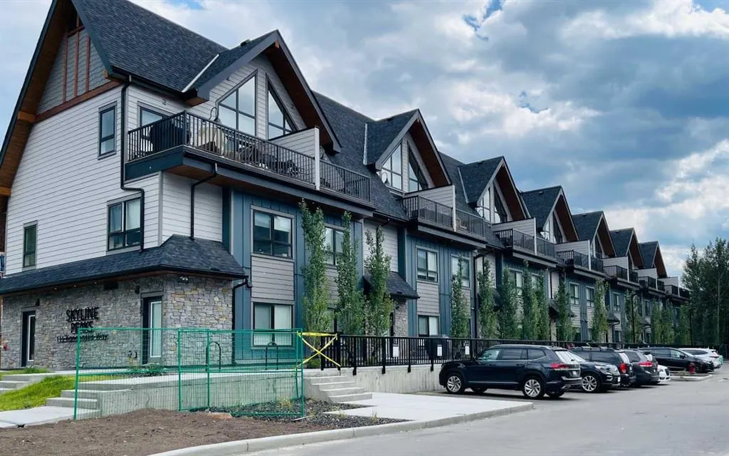 115 kananaskis Way #117