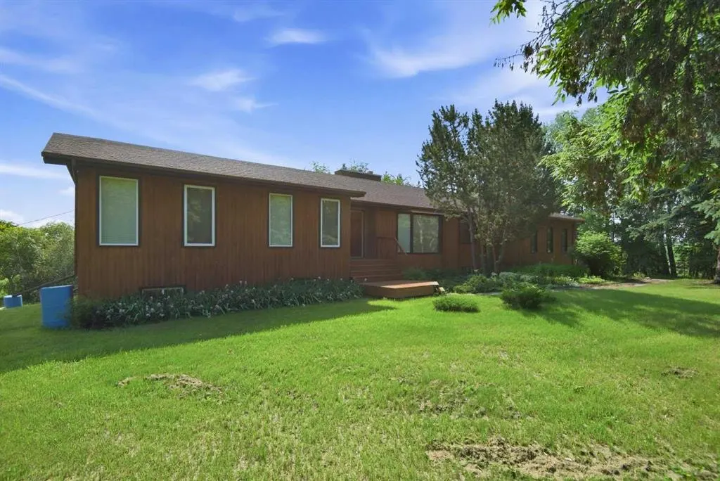 38127 Range Road 25-2