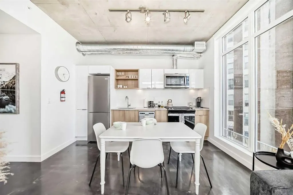 1319 14 Avenue SW #302