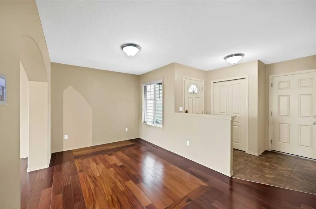10 Bridlerange Circle SW