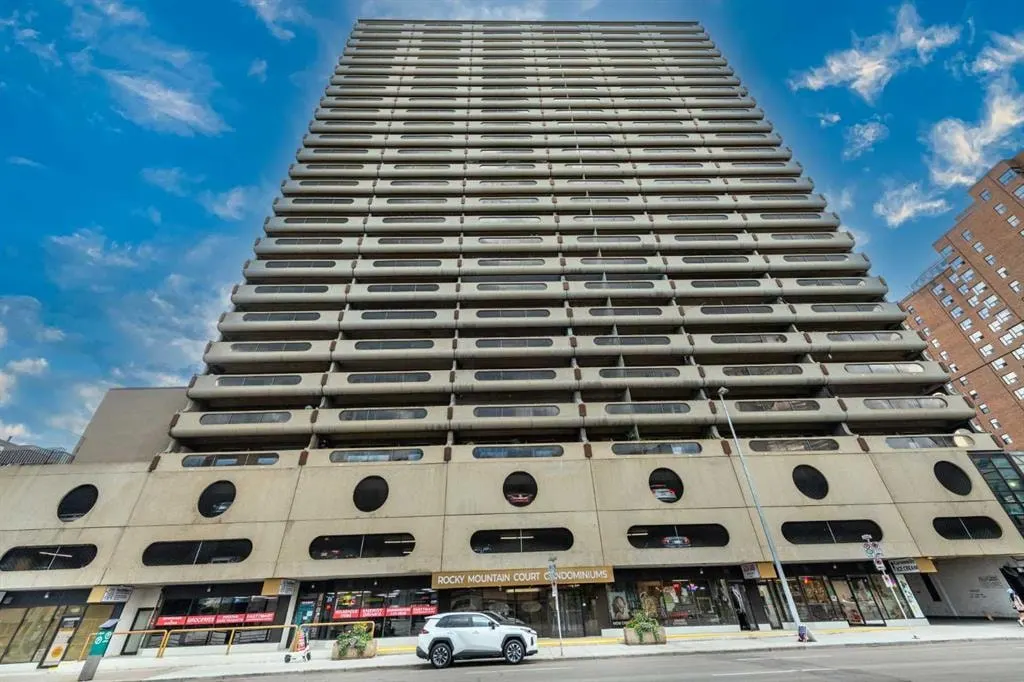 221 6 Avenue SE #2003