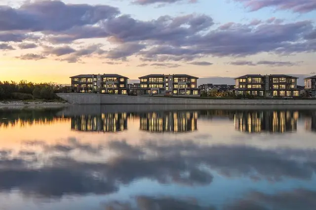 140 Marina Cove SE #202, Calgary