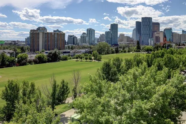 950 Centre Avenue NE #511, Bridgeland/Riverside
